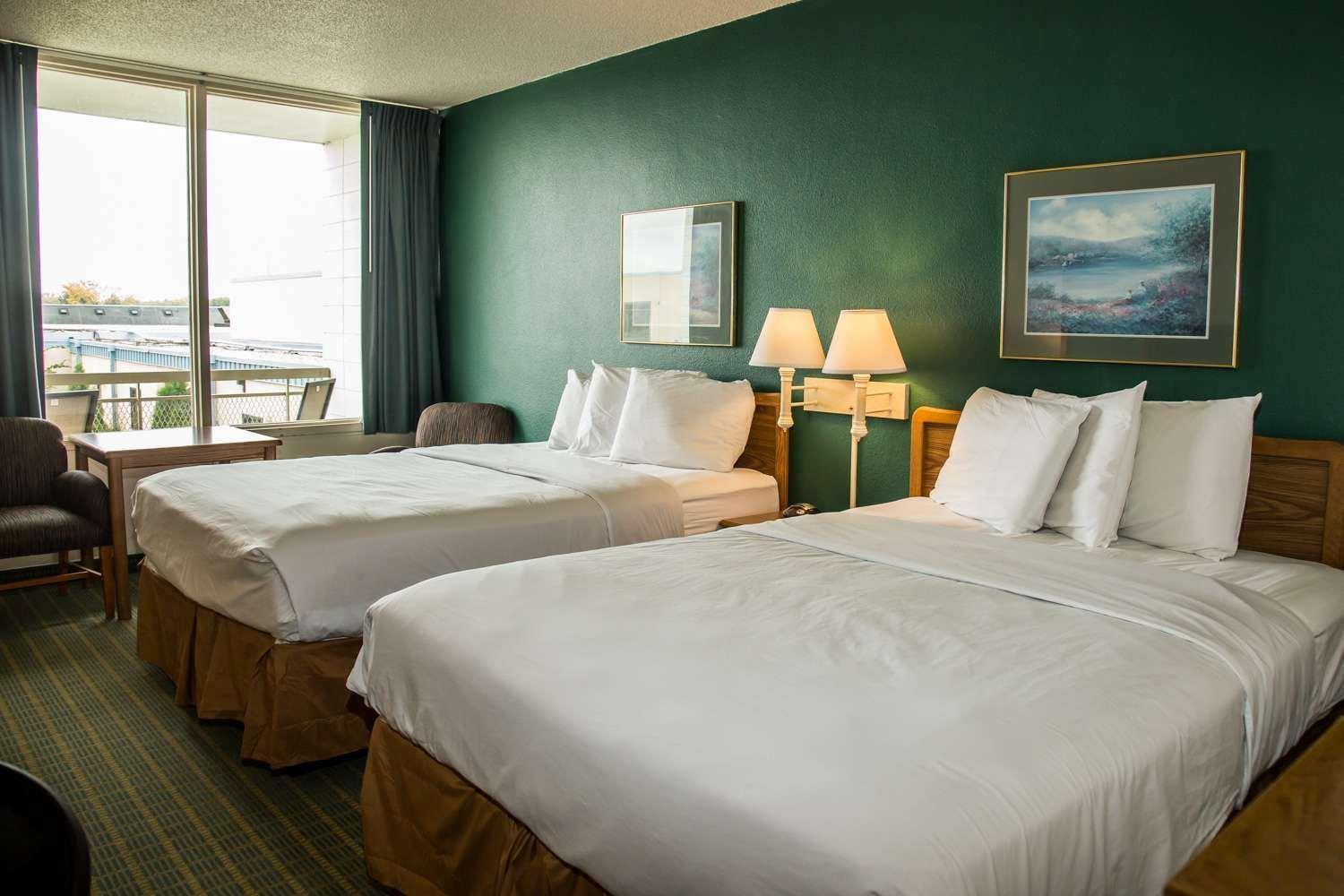 Baymont By Wyndham Fargo Hotel Eksteriør billede