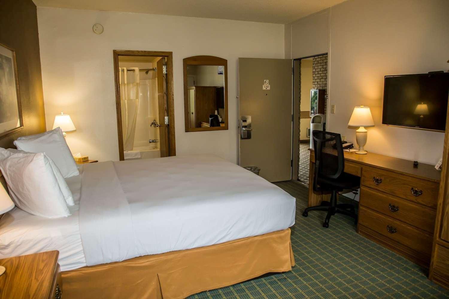 Baymont By Wyndham Fargo Hotel Eksteriør billede