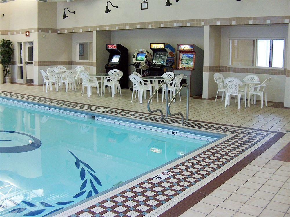 Baymont By Wyndham Fargo Hotel Eksteriør billede