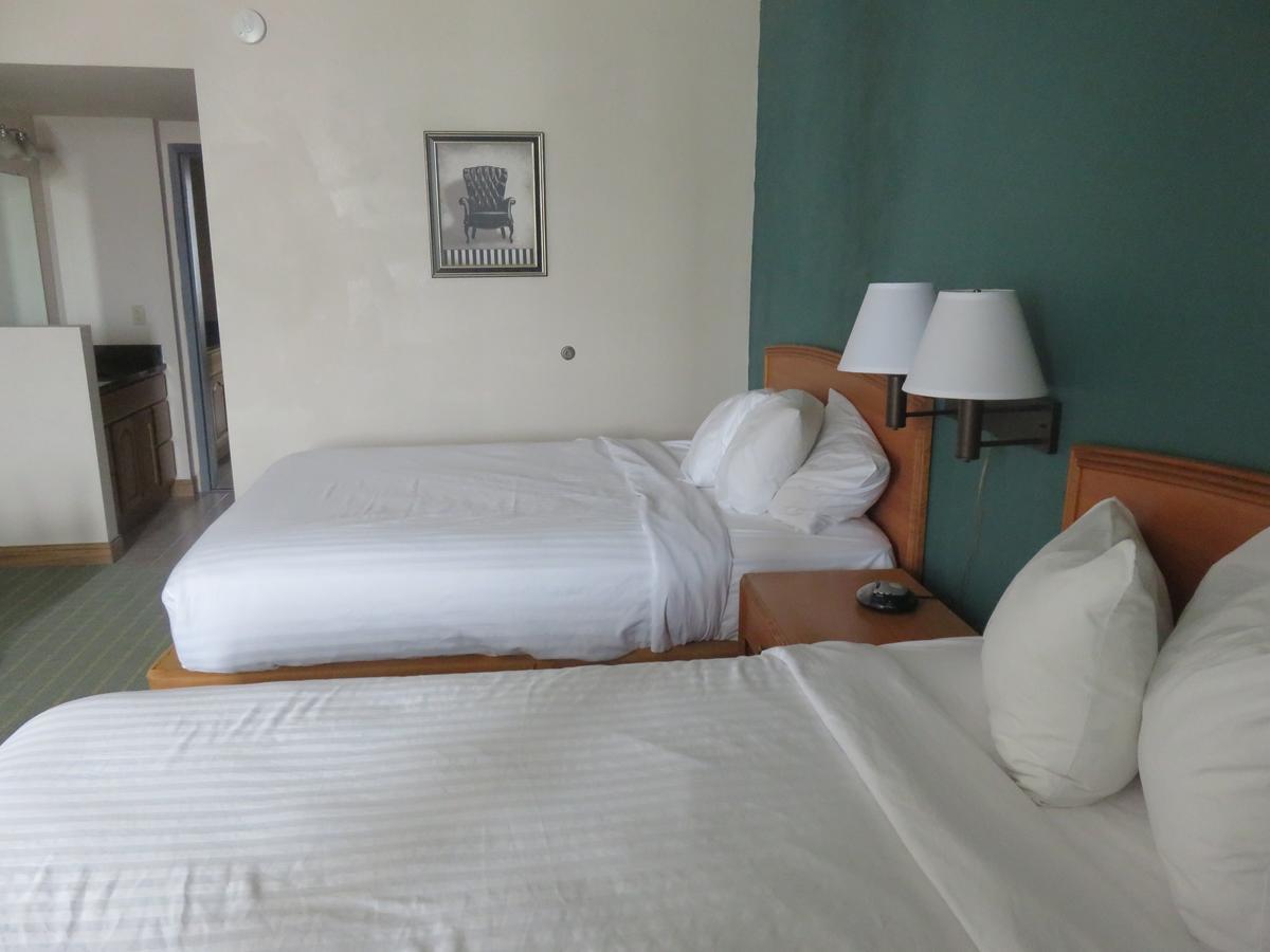 Baymont By Wyndham Fargo Hotel Eksteriør billede